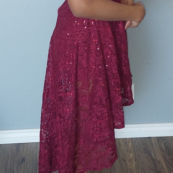 Dresses & Skirts - Dresses